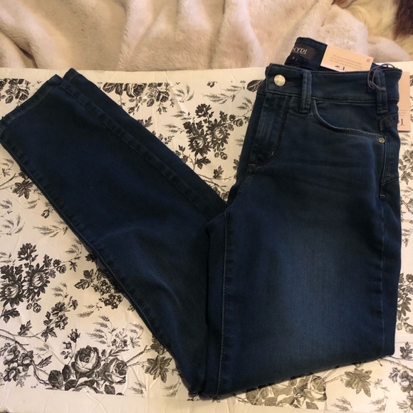 NYDJ Uplift Alina Skinny Jeans - Picture 3 of 8